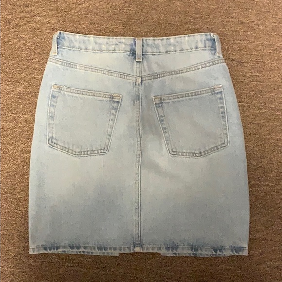 HM High-Waisted Blue Jean Skirt - Picture 3 of 3